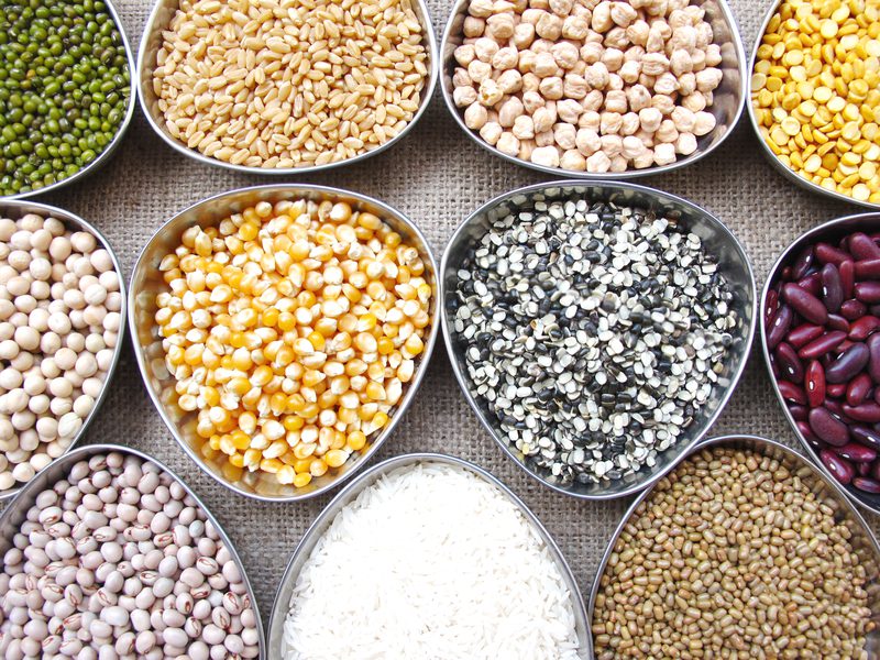 Can eating whole grains and legumes improve our health?